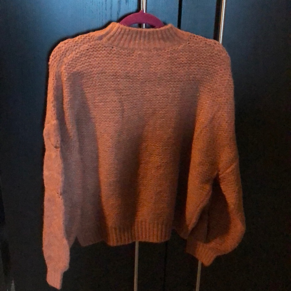 Neck Cable Knit Top Color Rust - Picture 6 of 6